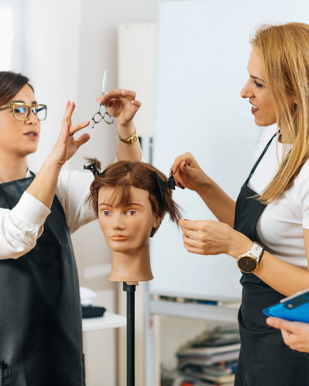 Formation coiffure MLK Academy — pratique sur modèle